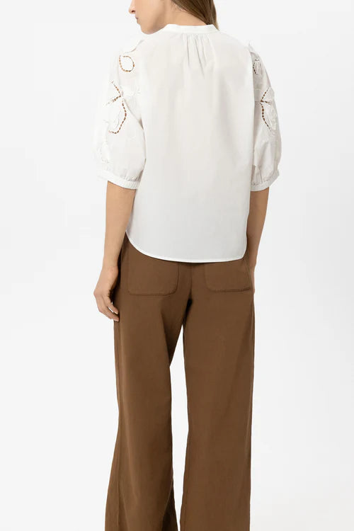 Blusa broderie