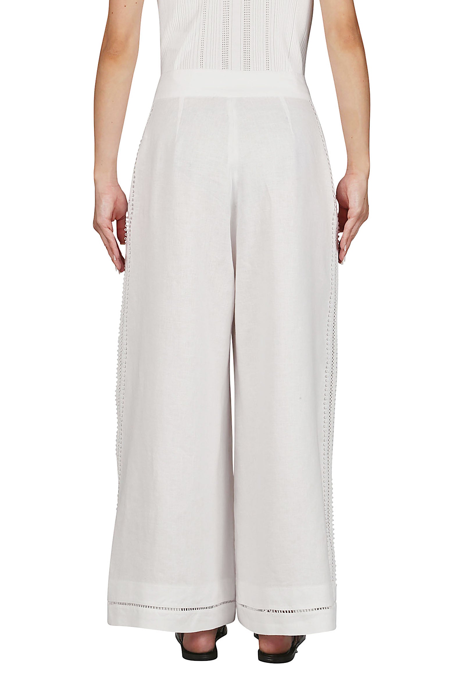 Pantalón ribete bordado