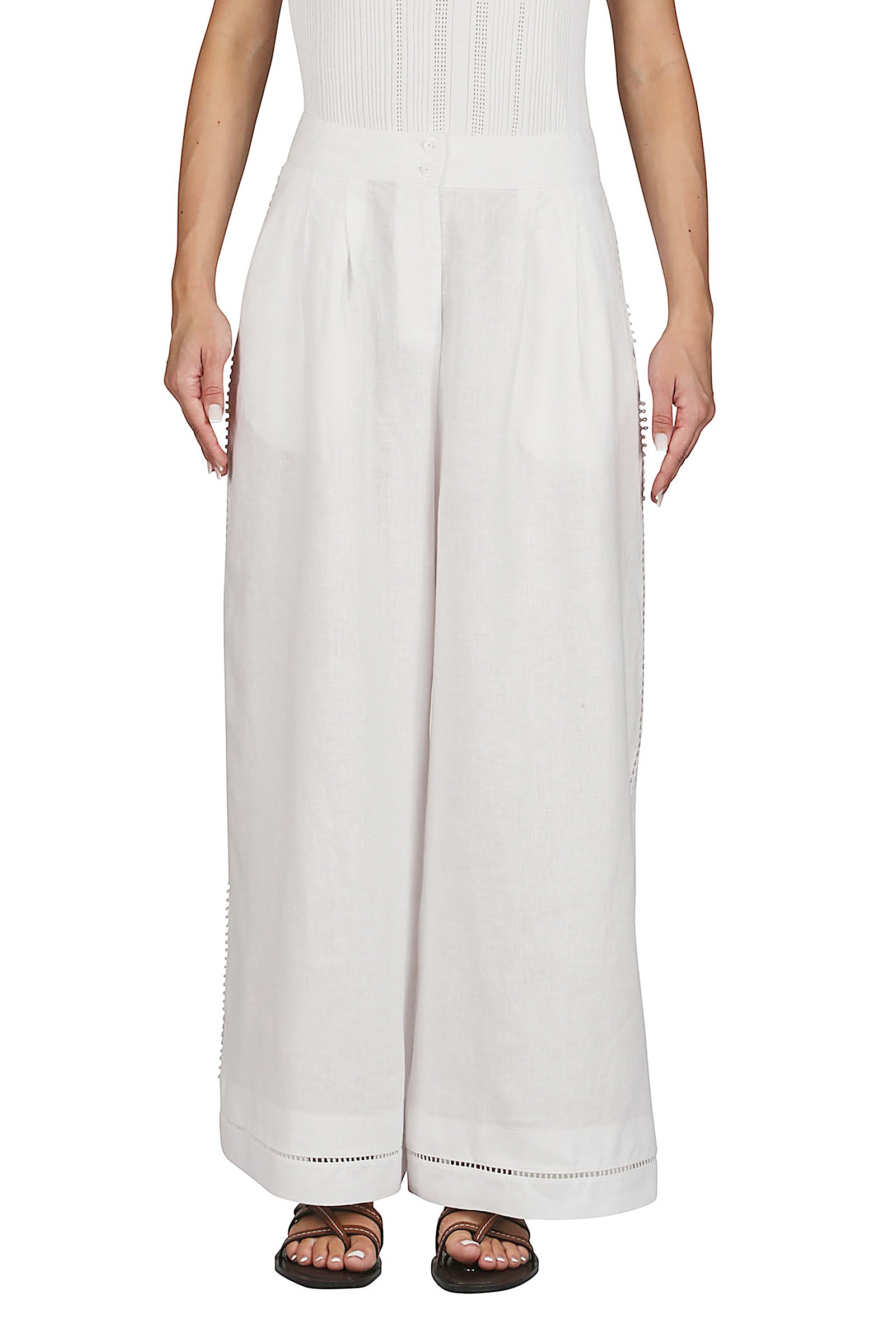 Pantalón ribete bordado