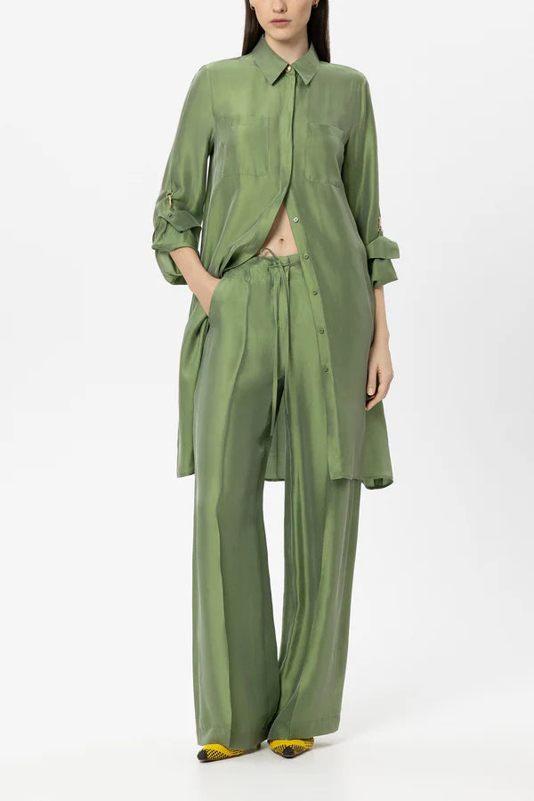 Vestido camisero de seda